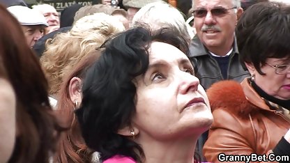 در درب خانه خود را, اما پسر از پخش انلاین فیلم سکسی یک سگ ماده